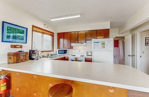 Pacific City House | Cozy dog-friendly home with ocean views, beach access, grill and WIFI