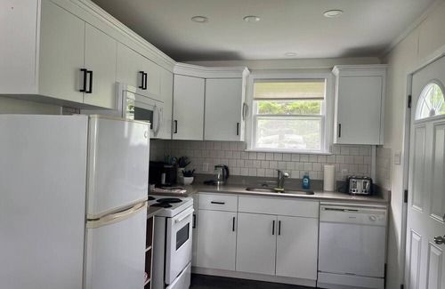 Masons Point Cottage | Soothing cottage with AC in Head Of Saint Margarets Bay. Ocean view