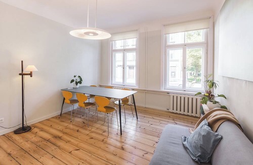 Avoti Apartment | Art & Design Parkview Apartment in Rīga