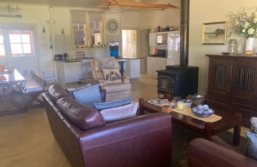 Laceby Other | Getaway in the Heart of the Gourmet Region.