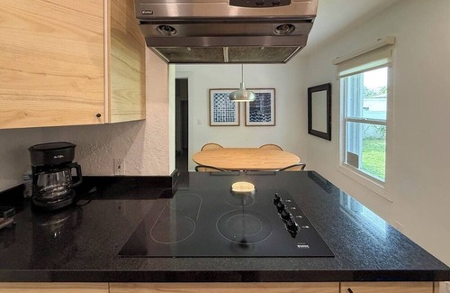 South Miami House | South Miami Home, a block away from UM