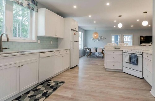 Kennebunkport House | Expansive Seaside Escape on Edgewood