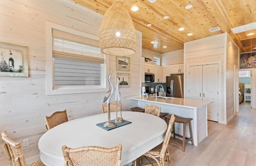 Port Aransas Apartment | Coastal Retreats Collection