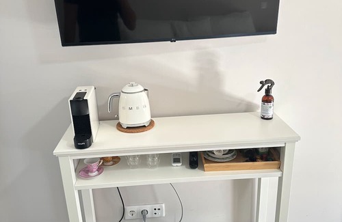 Silves Apartment | Room 'Orange Blossom Grove - 3' with Shared Terrace, Wi-Fi and Air Conditioning