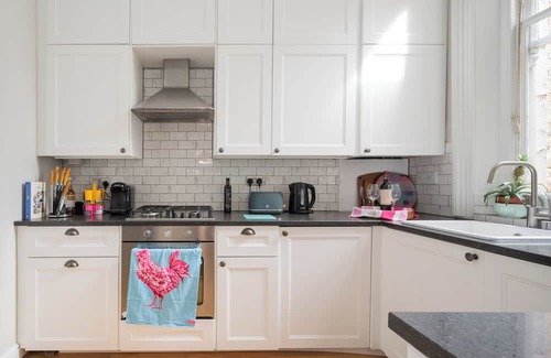 Belsize Apartment | Charming 2BD Flat Nr Primrose Hill & Belsize Park