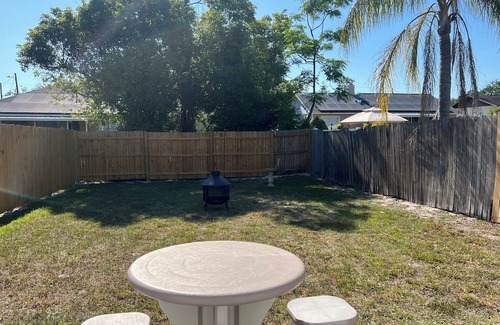 Deltona Lakes Apartment | Cozy 2-bedroom apartment in peaceful Deltona. Close To Parks! Sleeps 7 People!