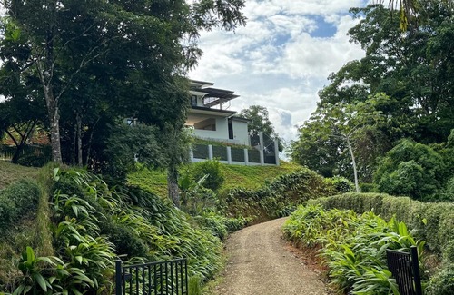 Cascada Azul Villa | Elevated 1200 Ft Cool Oceanview Villa with Pool & Wi-Fi, Close Dominical Beaches
