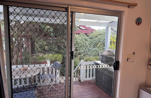 Bayswater House | Private Comfortable bungalow for 2