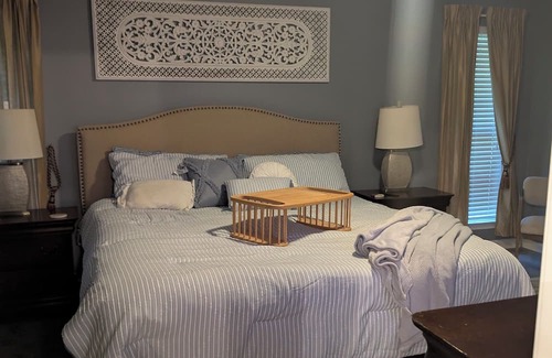 Southaven House | Step into Southern Comfort with this spacious 4-bedroom house in Southaven, MS