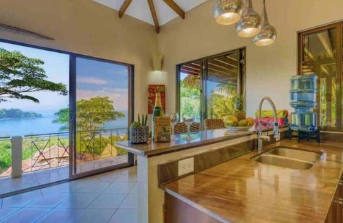 Dominical House | Spectacular Ocean View Villa!