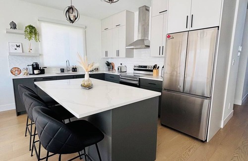 Middlesex Centre House | Charming Detached 3-Bedroom escape- sleeps 6