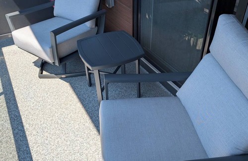 Fonthill Condo | Beautiful new2 bedroom condo very spacious,15 min from Niagara falls