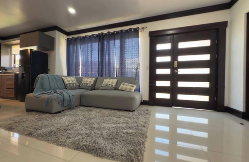 San Pablo de Heredia House | Fully Equipped 3 beds 2 cars 20-min airport