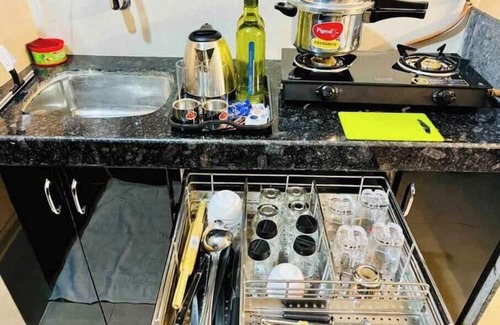 Kandivali East Apartment | La Carlos Serviced Apartment