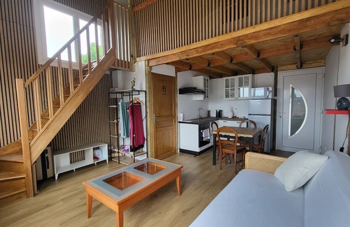 Le Trait Apartment | Studio 5 - Duplex 45m2 with all comforts. 8m2 terrace with garden furniture.