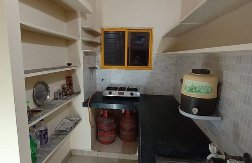 Ujjain Apartment | Family friendly Peaceful place away from market loud.