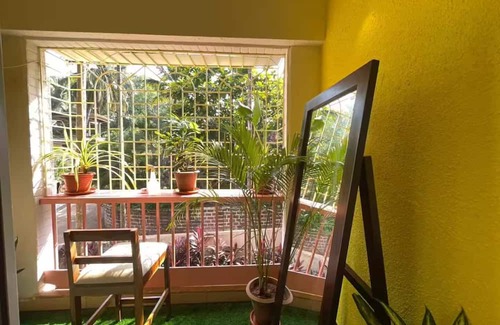 Vagator Apartment | Lush & Chic 1BHK with Pool & Gym - Radiant Home
