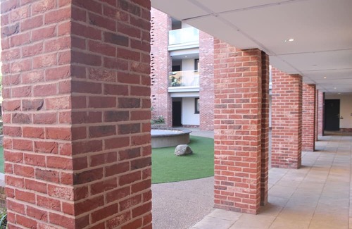 London Borough of Hounslow Apartment | ✨Modern 2-Bedroom Flat with Balcony