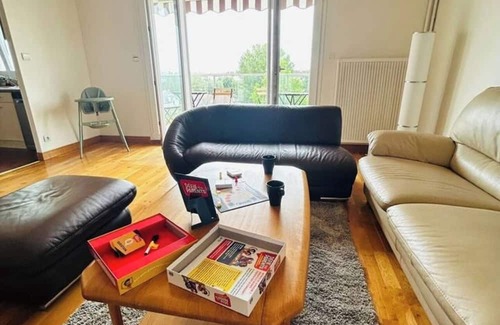 Quartier Malherbe Apartment | Le haie vigné, large quiet apartment close to town center