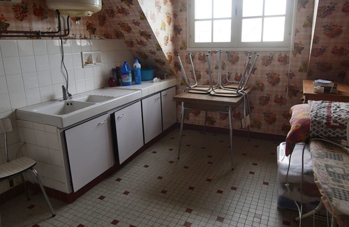 Gavres House | 70's house 70 m from Goerem beach
