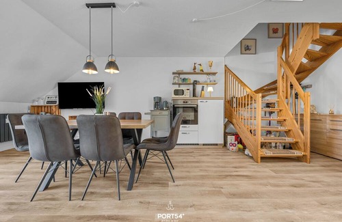 Schoenhagen Apartment | Vacation apartment Küstentiet - 2 balconies, 2 TVs, rural, by the sea,