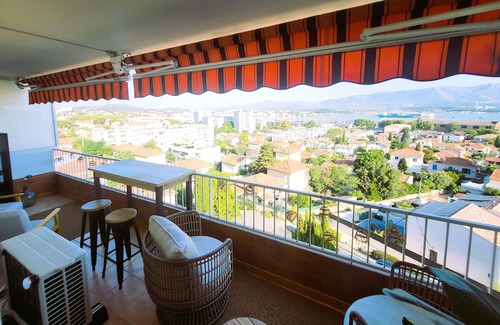 La Seyne-sur-Mer Apartment | Elegant renovated apartment - terrace, sea view and nearby beaches