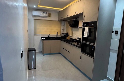 Maitama Apartment | Sophisticated City Escape close to it all.