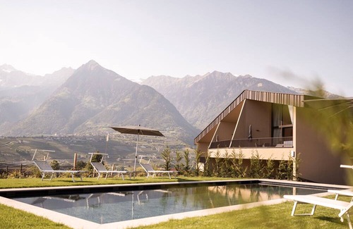 Schenna Apartment | Apartment 'Oberhaslerhof Malus' with Mountain View, Wi-Fi and Air Conditioning