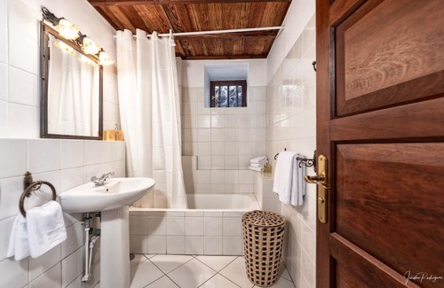 Brena Alta Bed & Breakfast | Tango - Finca El Ingeniero by Huskalia