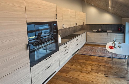 Kvalsund Apartment | Lovely apartment in Kvalsund with sauna