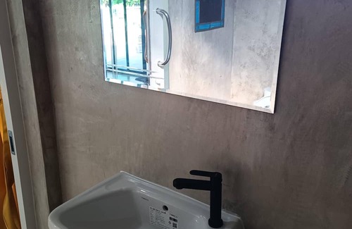 Saraphi House | Baan Phak Phu皮富的家 moshe house