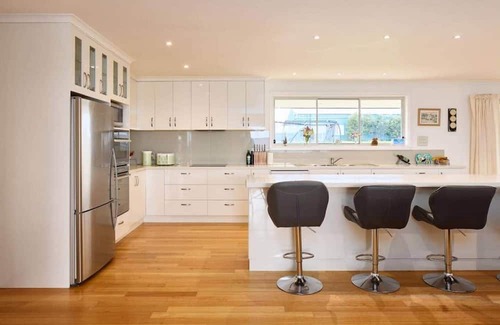 North Bruny House | Bruny Horizon - Where the Country meets the Sea