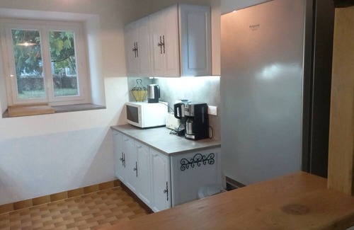 Preuilly-sur-Claise House | Gîte du Moulin de Chanvre with Private Terrace and Shared Garden