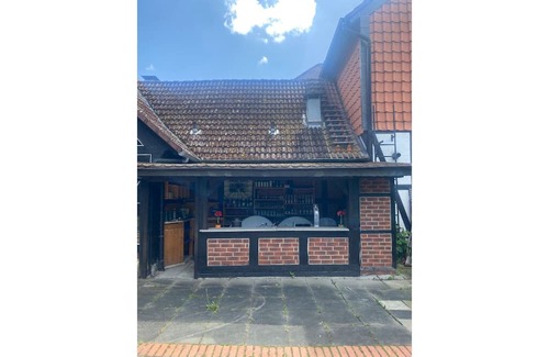 Wolfsburg Cottage | Historic private hotel with character – ideal for groups and families