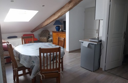 Laragne-Monteglin Cottage | Gîte la grange du logis