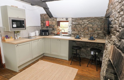 Cwmbach Cottage | GLAS STUDIO, pet friendly, character holiday cottage in Aberdare