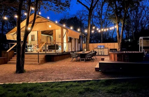Bastrop RV Rental | Gorgeous Texas Glamping Retreat on Lake Bastrop