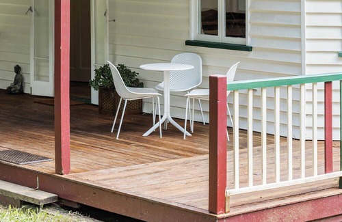 Pinbarren Cottage | Reconnect with the earth and each other in this private 1920’s haven.