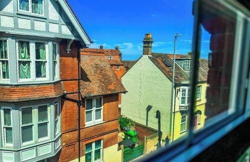 Cromer House | Brookley House Cromer Coast (5 Bed 8 Guests)