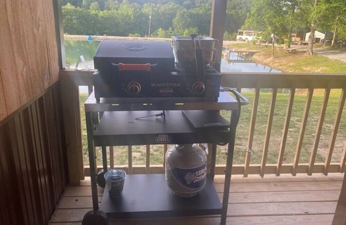 Wallingford House | Lazy Lake Cabin 1! Pet Friendly
