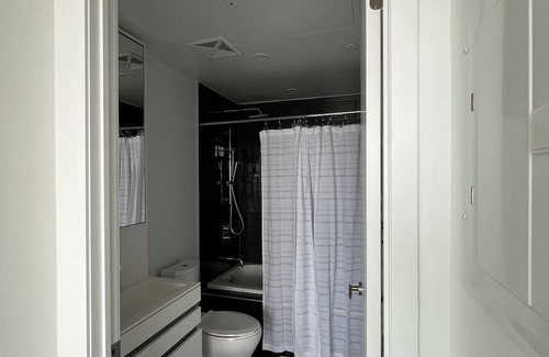 Humber Bay Shores Condo | Adastay Suites Lakeview