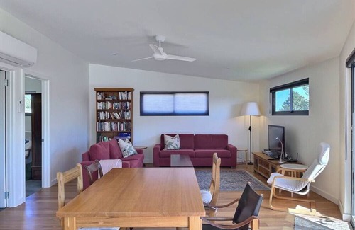 Beechworth Condo | Lake View Retreat Beechworth