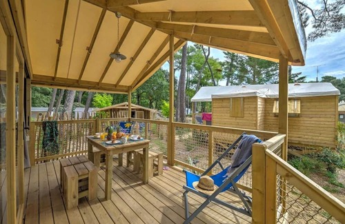 Saint-Hilaire-de-Riez Cabin | Cabane 4 étoiles - Piscine - efbdec