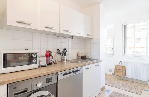 Roquebrune-Cap-Martin Condo | Family 2BR apt, sea view & parking