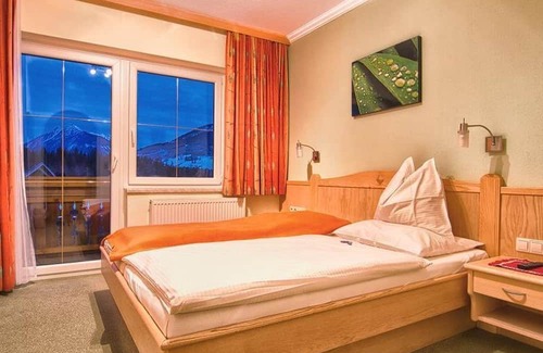 Schladming Other | Dreibettzimmer mit ÜF, Kurzaufenthalt - Pension Brandstätterhof