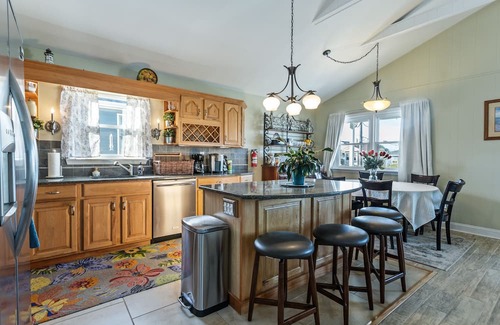 Brigantine House | Brigantine Comfort, walk to the beach or bay. Dog friendly!