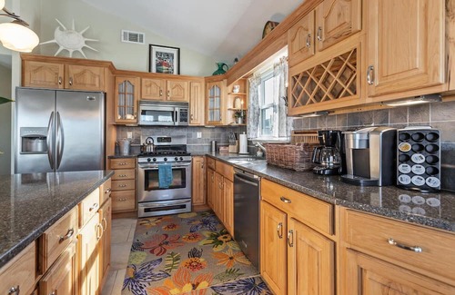 Brigantine House | Brigantine Comfort, walk to the beach or bay. Dog friendly!