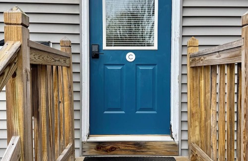 Dover-Foxcroft Apartment | ATV trail nearby, dog-friendly 1-bed apartment in D-F with fully-stocked kitchen