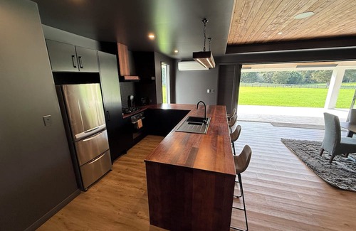 Whangarei House | Spacious Rural Two Bedroom still close to town