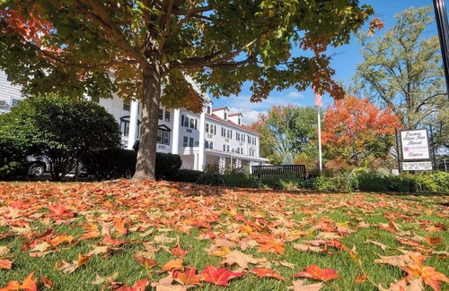 North Conway Condo | Eastern Slope Inn Studio Unit Friday Check-In